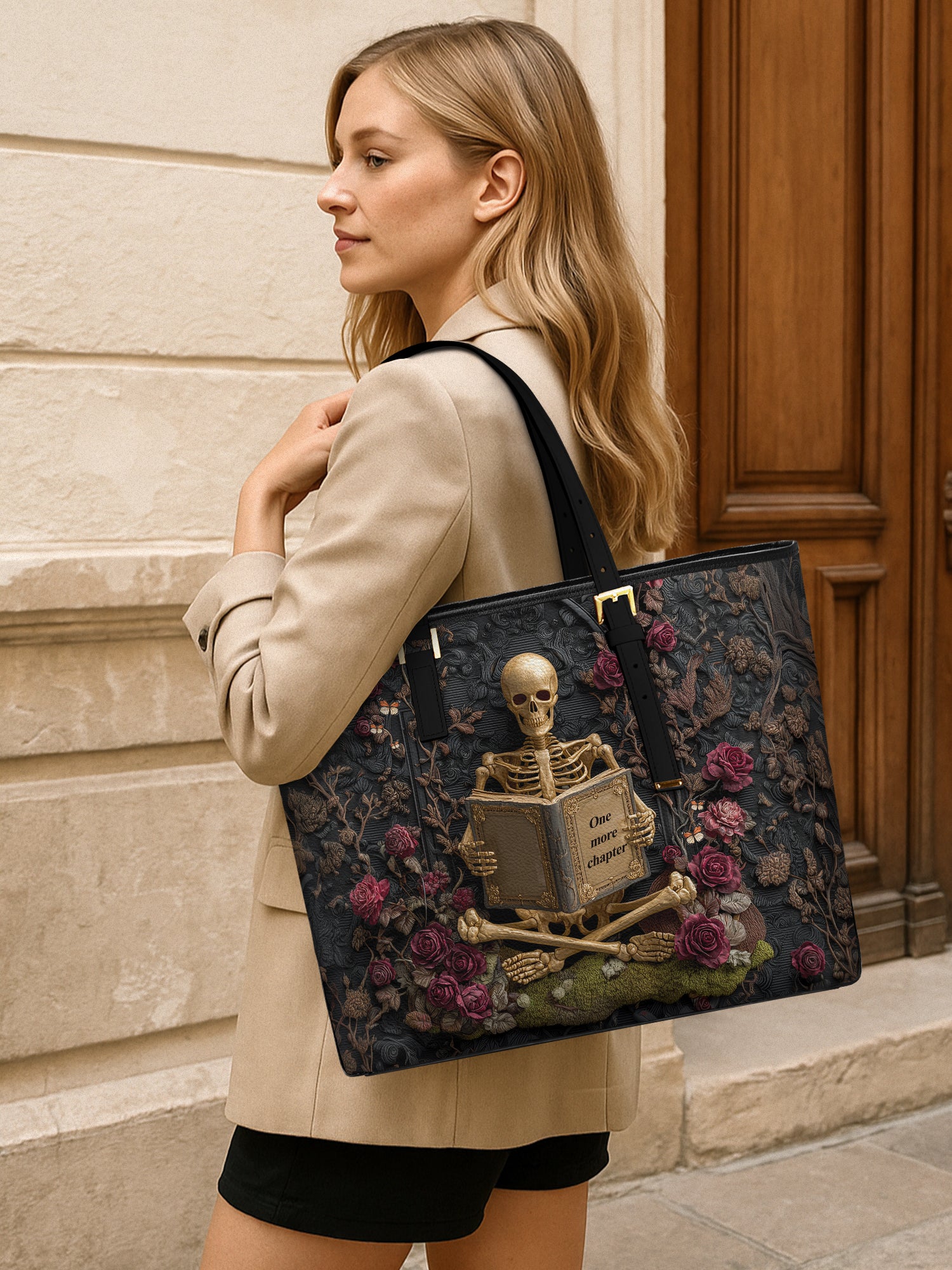 One More Chapter Sleek Leather Tote LB0TD027